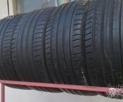 255 40 19 dunlop usati. sp sport