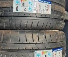 265 35 20 Michelin