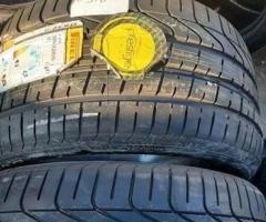 305 35 20 Pirelli nuovo