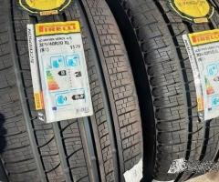 305 40 20 Pirelli nuove