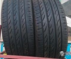 Coppia di pneumatici usati 215 45 17 pirelli