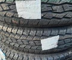 4 gomme nuove 215 70 15 toyo