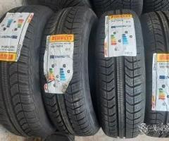 4 gomme nuove 165 70 14 Pirelli