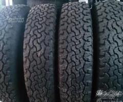 4 gomme usate ricoperte 265 70 15 Marix