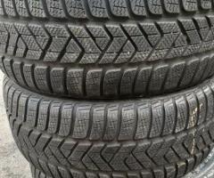 4 gomme invernali 255 50 19 Pirelli