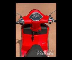 Piaggio Vespa 300 GTS hpe Super