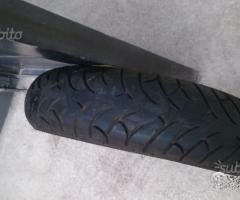 Gomma pneumatico moto usato160 60 18 dunlop