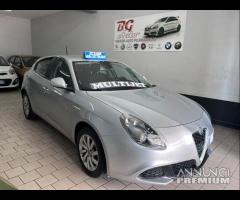 Alfa Romeo Giulietta 1.6 jtdm-2 restalyng tagliand