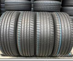 4 Gomme 225/60 R17 - 99V Bridgestone con85%residui