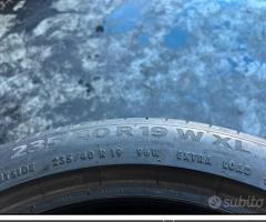 2 Gomme 235/40 R19 Continental estive 90% residui