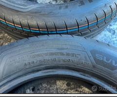 4 Gomme 235/55 R18 100V Goodyear estive 85%residui