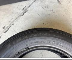 4 Gomme 225/60 R17 99H Falken estive 85% residui