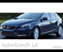 Volvo v40 xeno 2015