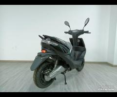 SCOOTER F17+  NOVITA' ELETTRICO 120km